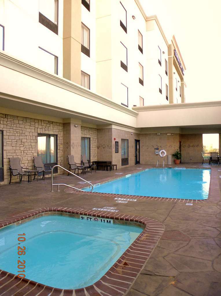 Hampton Inn & Suites Dallas I-30 Cockrell Hill, Tx Konforlar fotoğraf
